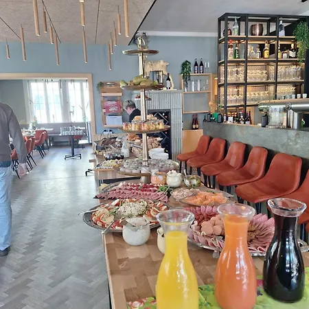 Marktwirtschaft Restaurant & * 弗罗伊登施塔特