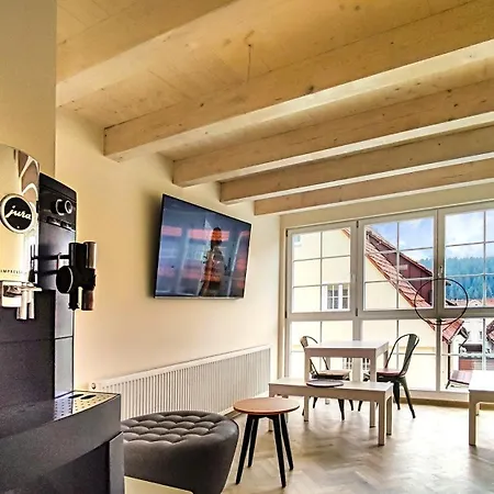 Marktwirtschaft Restaurant & Hotel *